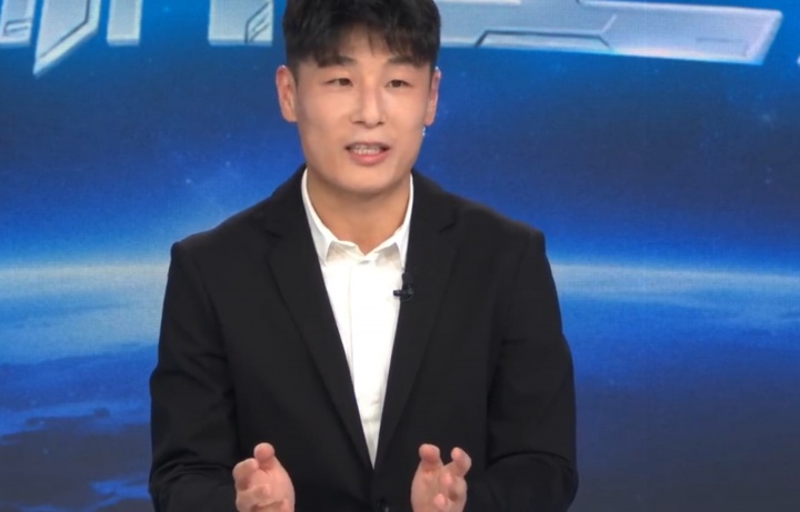 武磊回忆交手梅西:比电视里更强 如今享受快乐足球