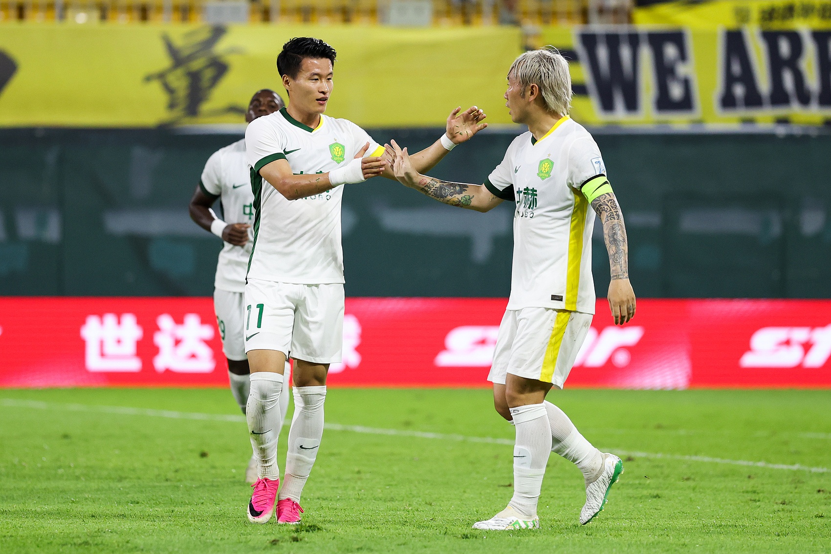 林良铭梅开二度加中柱造点,国安客场2-1淘汰广州豹