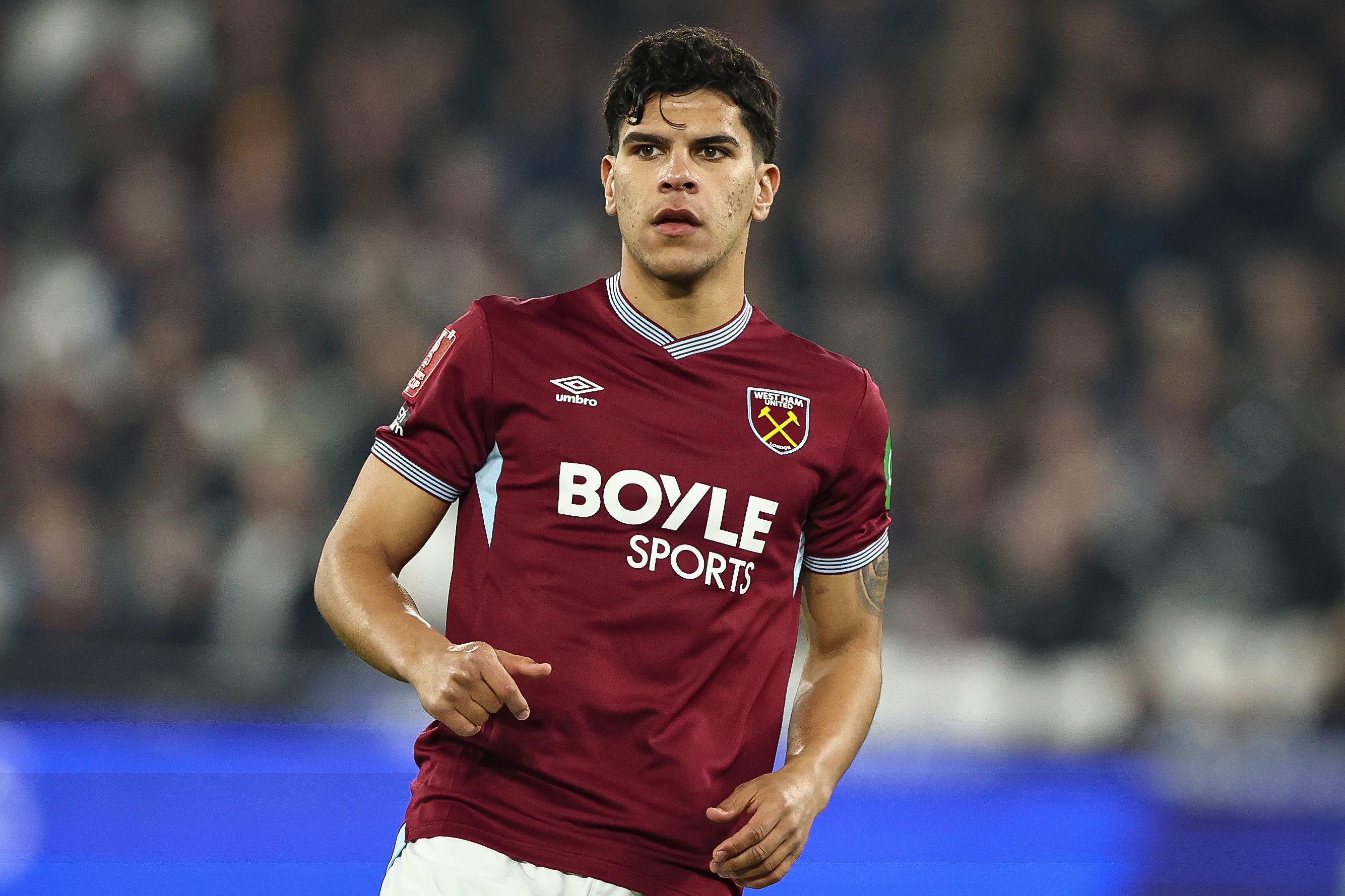 截胡在即?热刺加入M费争夺战,曼联仅谈妥个人条款 截胡在即?热刺加入M费争夺战,曼联仅谈妥个人条款