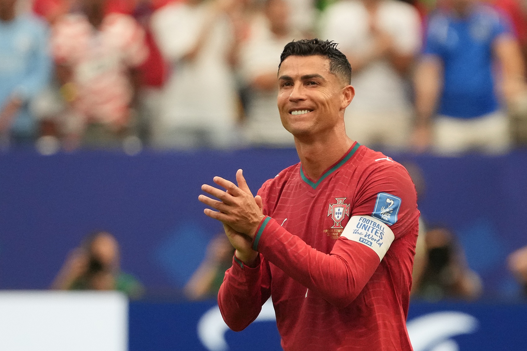 C罗23年宿敌劫:六届世界杯27场11球,遗憾终了 C罗23年宿敌劫:六届世界杯27场11球,遗憾终了