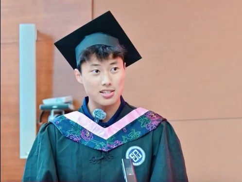 青训新路径:恒大足校2012届学员罗龙保研清华大学体育硕士 青训新路径:恒大足校2012届学员罗龙保研清华大学体育硕士