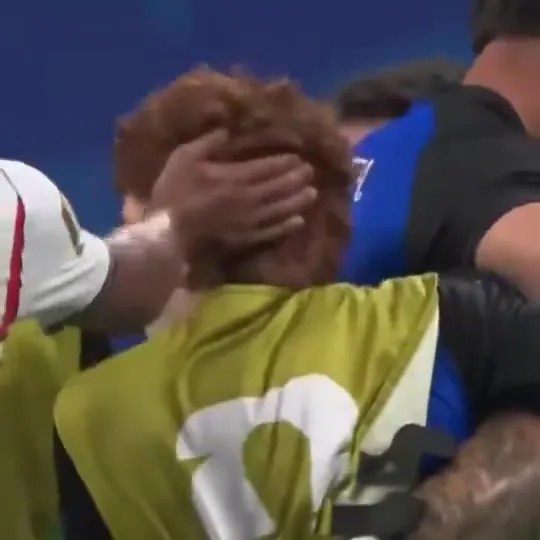 贝林厄姆赛后拍击巴尔科后脑 可能遭FIFA追加禁赛