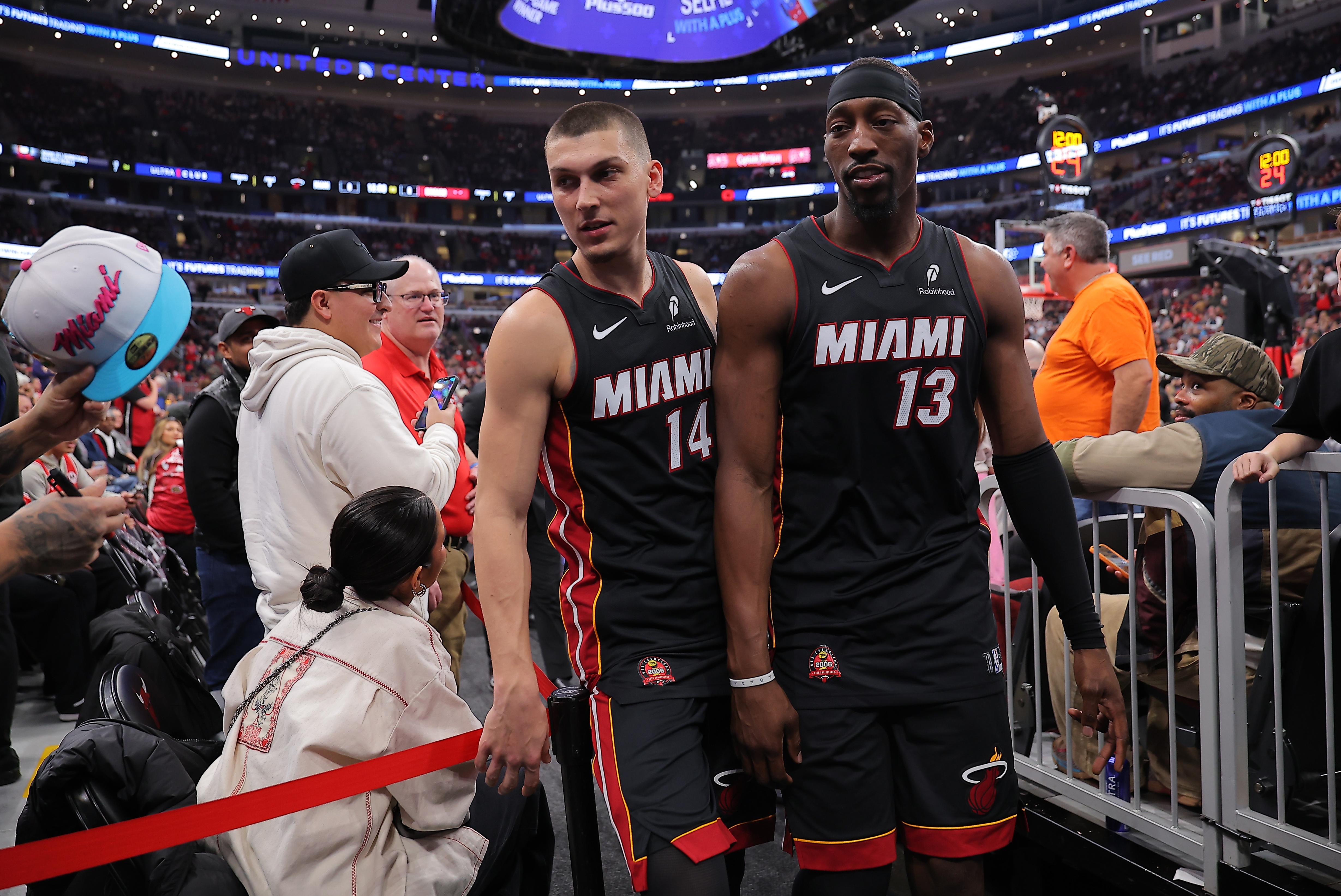 卡约:阿德巴约与希罗冲突就是NBA真人秀——更衣室摩擦因现场AUU队伍被放大 卡约:阿德巴约与希罗冲突就是NBA真人秀——更衣室摩擦因现场AUU队伍被放大