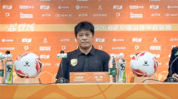 张耀坤:低级失误与单外援困局致大连鲲城主场0-2落败 张耀坤:低级失误与单外援困局致大连鲲城主场0-2落败