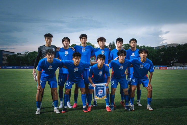 赵舒奕角球头球绝杀 申花U20主场1-0险胜广州豹 赵舒奕角球头球绝杀 申花U20主场1-0险胜广州豹
