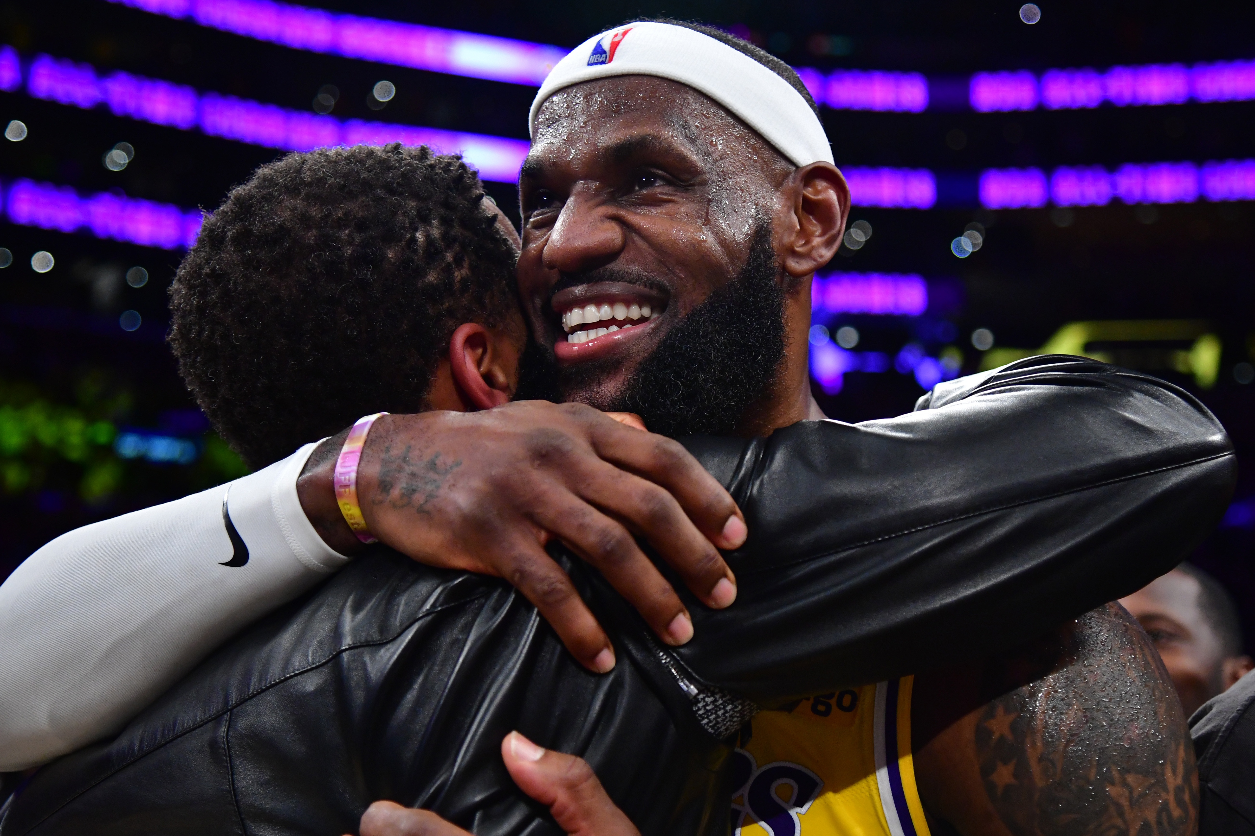 ESPN曝詹姆斯加盟76人内幕:甘西旧识与富保罗人脉是关键 ESPN曝詹姆斯加盟76人内幕:甘西旧识与富保罗人脉是关键