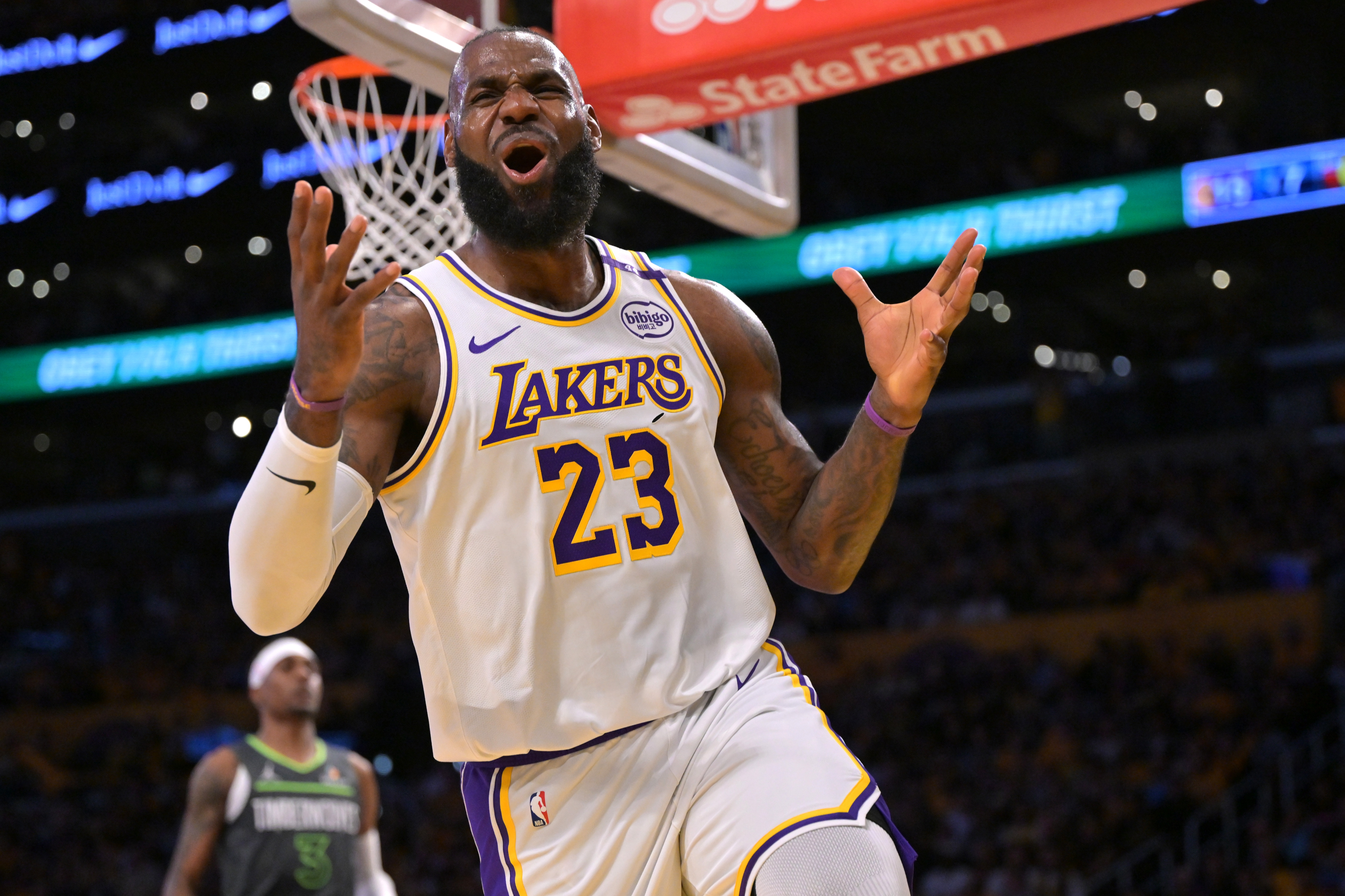 夸梅·布朗嘲讽杰·威廉姆斯:拿Klutch Sports现金我就每天说詹姆斯是GOAT