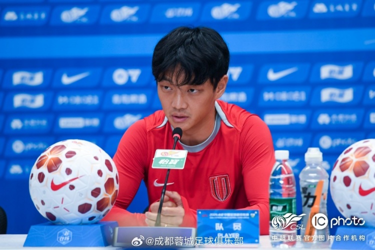 阿洛伊西:西班牙有球进攻与无球防守特别值得学习 阿洛伊西:西班牙有球进攻与无球防守特别值得学习