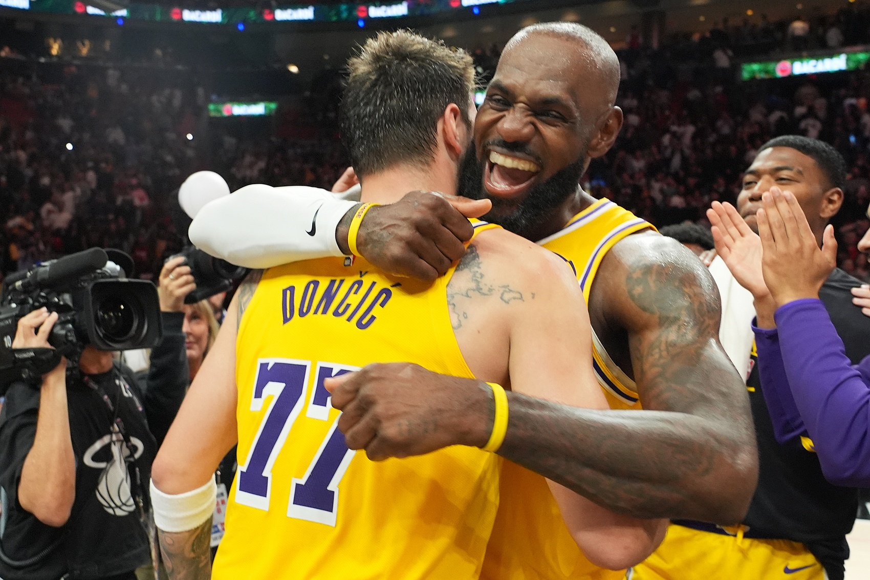 ESPN名记：詹姆斯在76人很开心 湖人交易替代者后和平分手