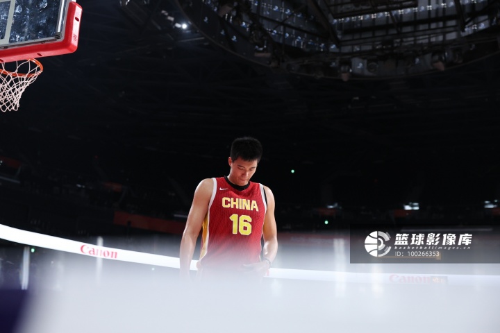 给机会没把握住!焦泊乔出战仅得1篮板&出现2次失误 正负值-6
