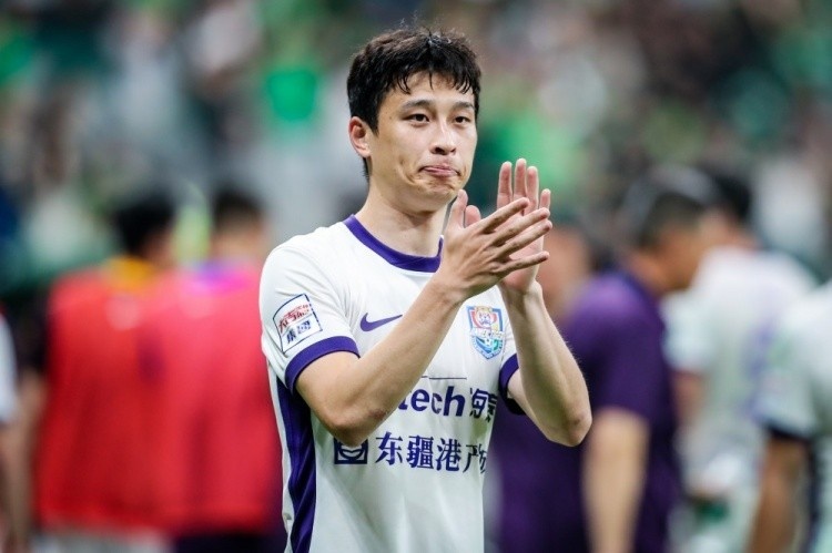 津媒：U19国足热身赛1-0天津津门虎 巴顿最快下周才能尝试慢跑